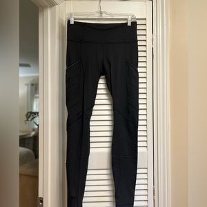 Lulu Lemon size 6 black leggings